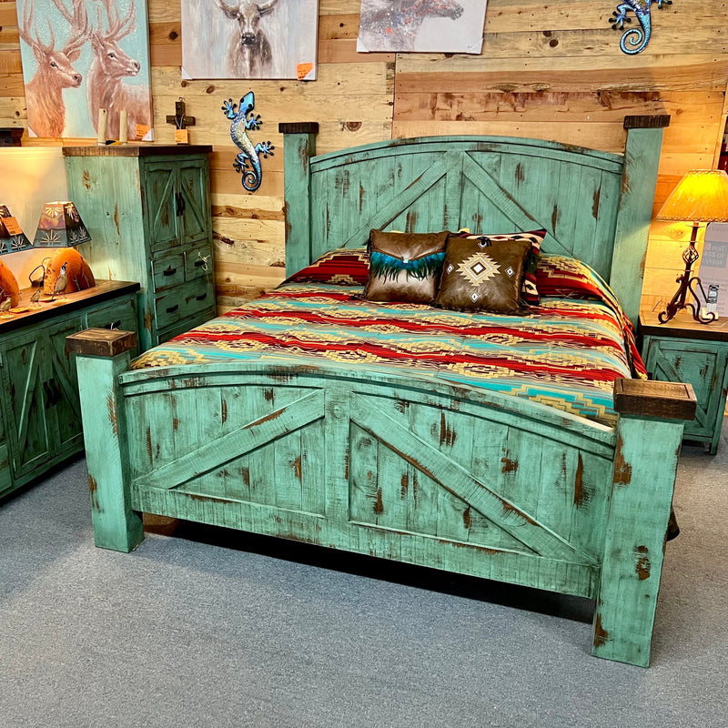 Barn Bed in Oldie Turquoise