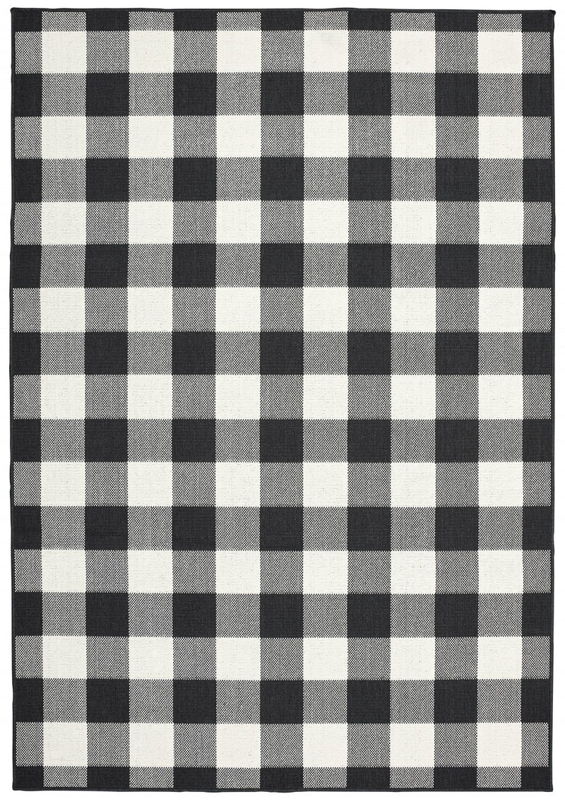 5’x8’ Black and Ivory Gingham Indoor Outdoor Area Rug