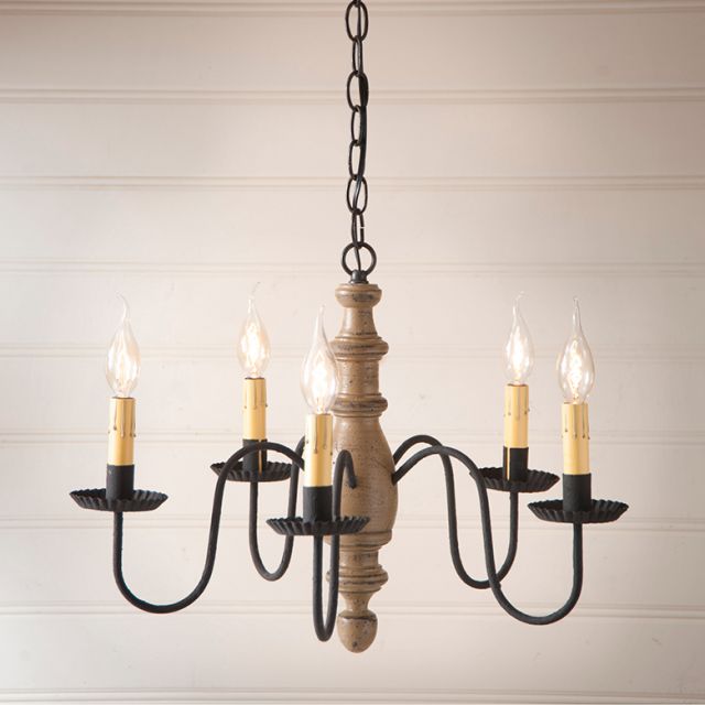 5-Arm Country Inn Wood Chandelier in Americana Pearwood