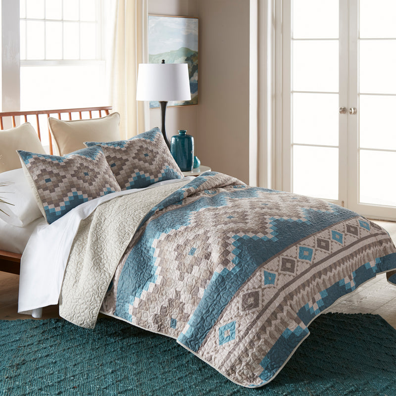 Desert Point Comforter Set