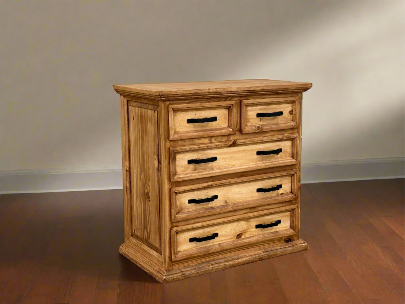 Traditional Short Chest of Drawers Rustic Dresser Traditional Short Chest of Drawers Rustic Dresser