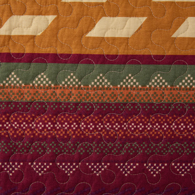 SOLACE REVERSIBLE QUILT SET