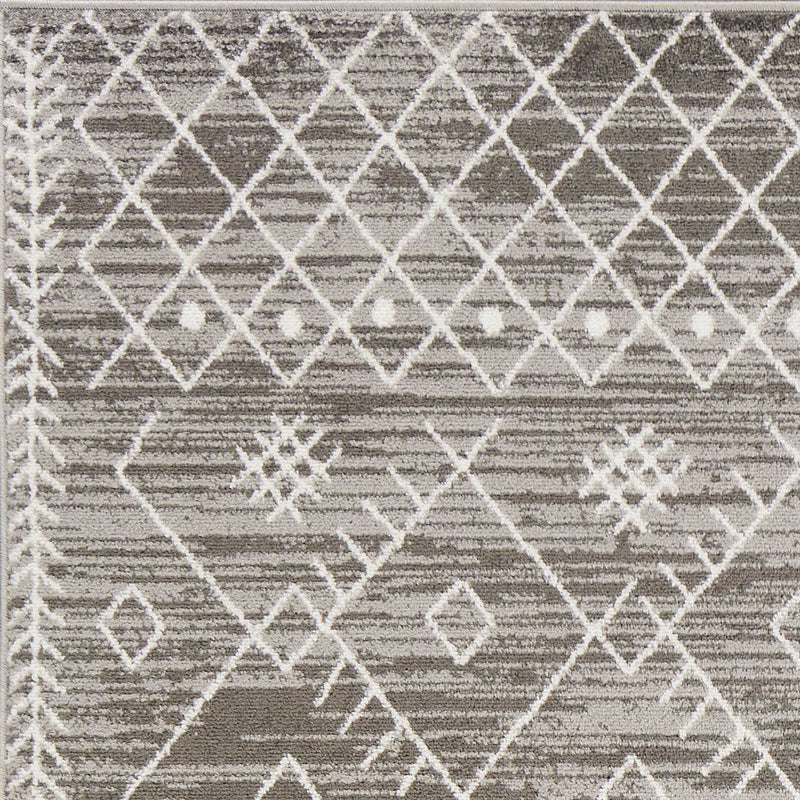 5' x 8' Gray And White Boho Geometric Area Rug