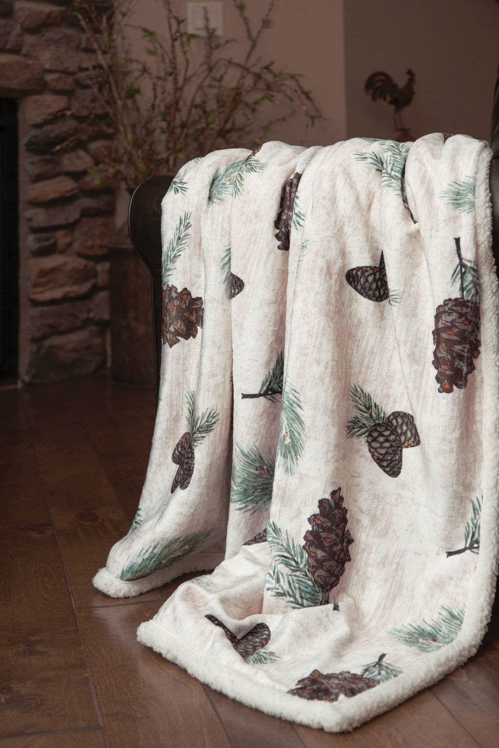 Pinecone Rustic Cabin Sherpa Throw Blanket