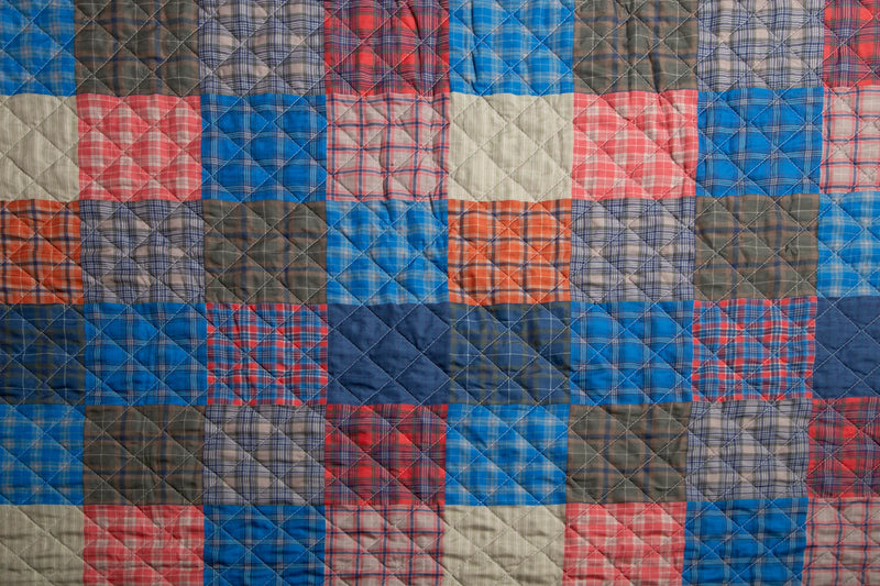 Rustic Patchwork 2-Piece Plaid Printed Quilt Set