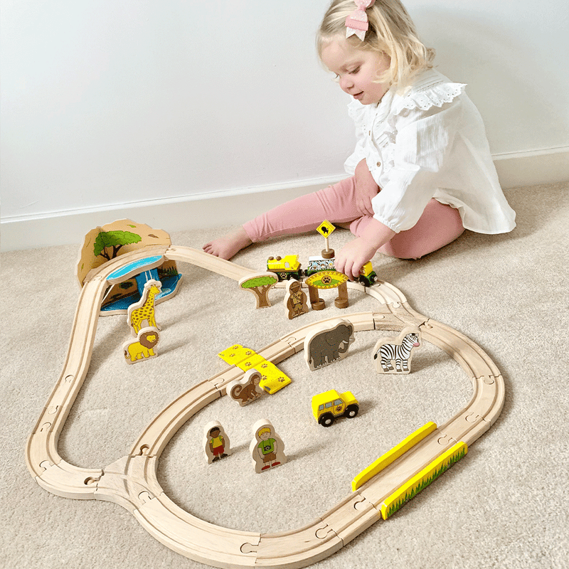 Safari Train Set by Bigjigs Toys US