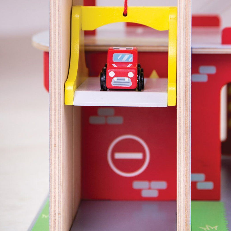 Park & Play Garage by Bigjigs Toys US